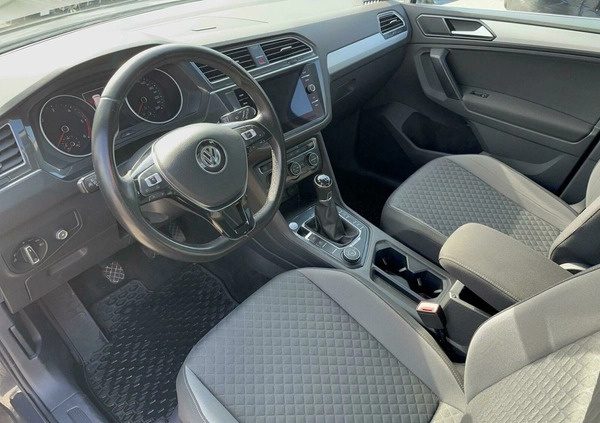 Volkswagen Tiguan cena 85900 przebieg: 121345, rok produkcji 2018 z Zaklików małe 232